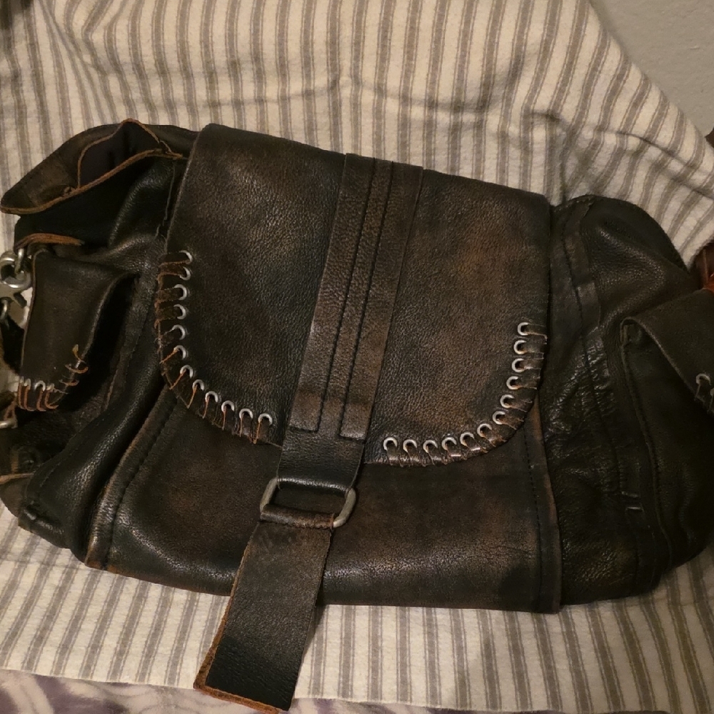Free People Large Leigh Distressed Aged Graphite Leather Women's Bag - Picture 6 of 6